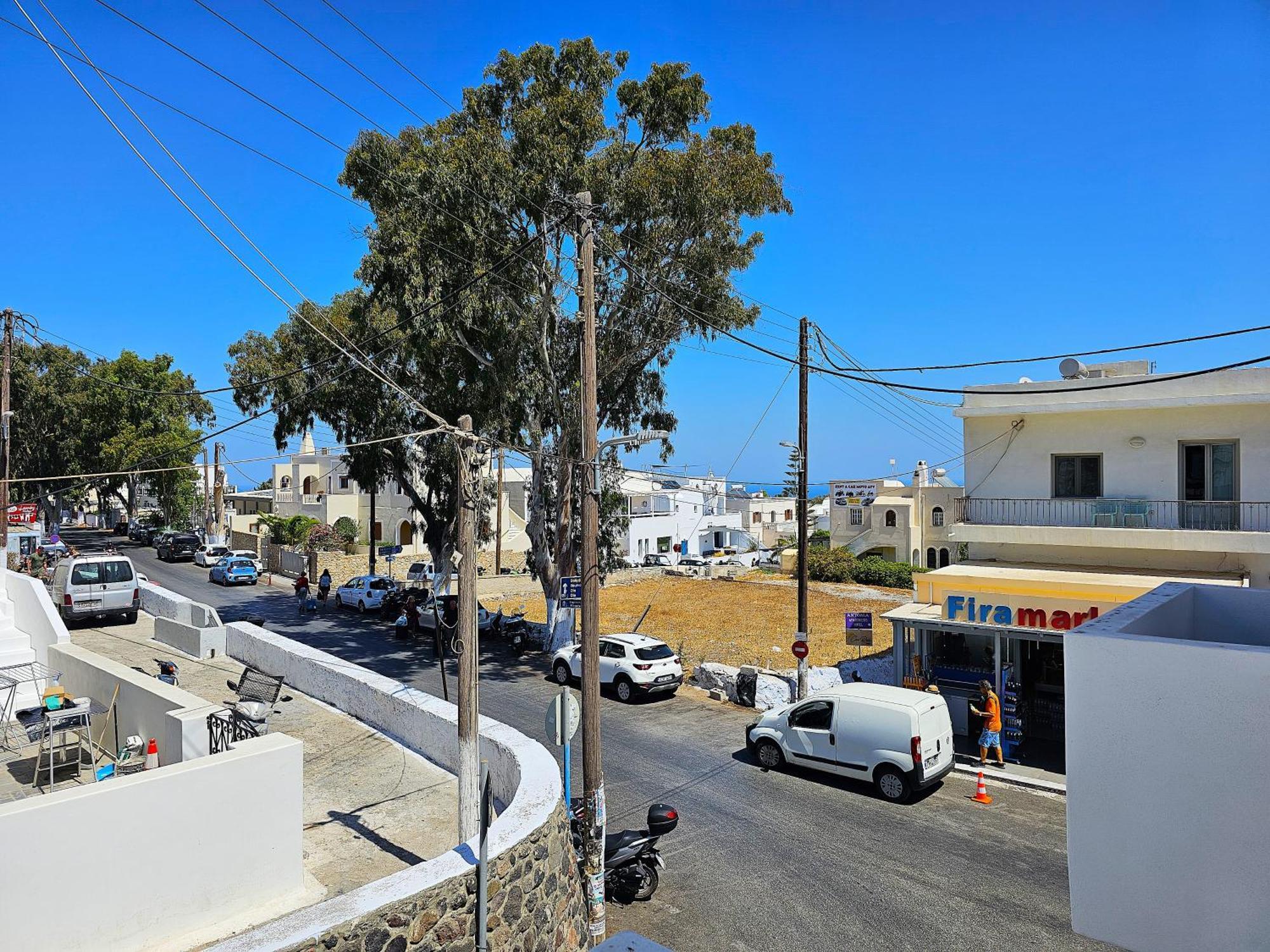 Gem Luxury Apartment Fira (Santorini)
